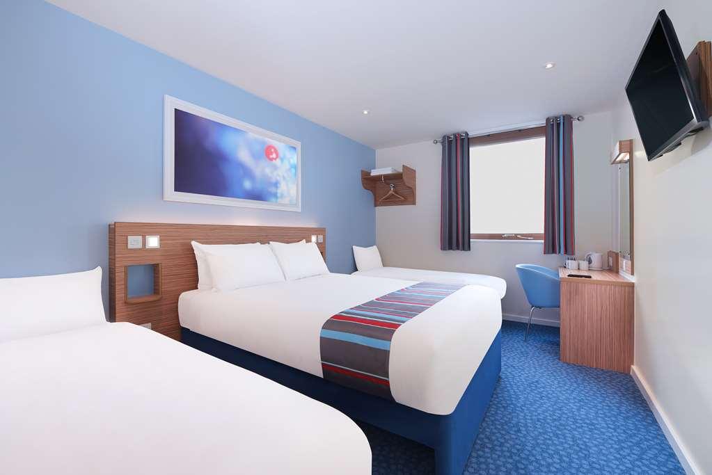 Travelodge Newcastle Central Room photo